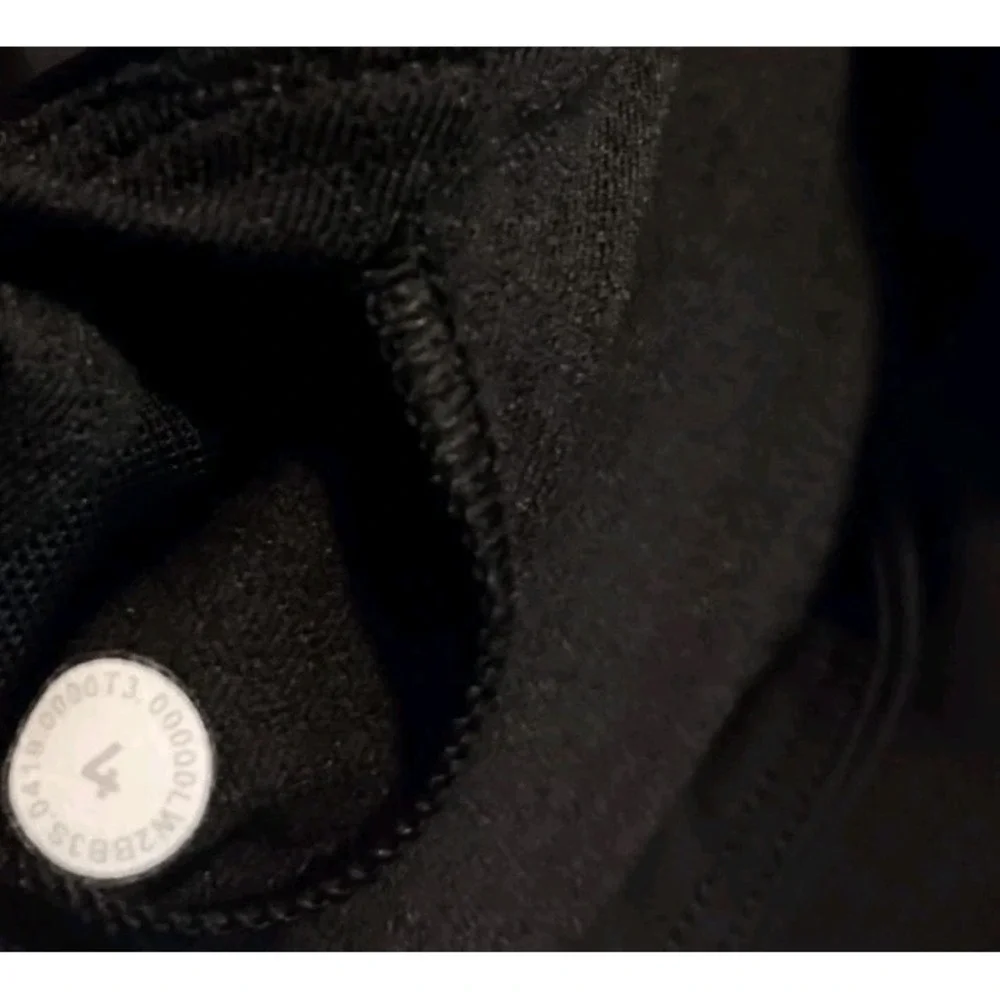 Lululemon Free To Be Moved Bra‎ Sports Yoga Gym Workout Run - Picture 3 of 4